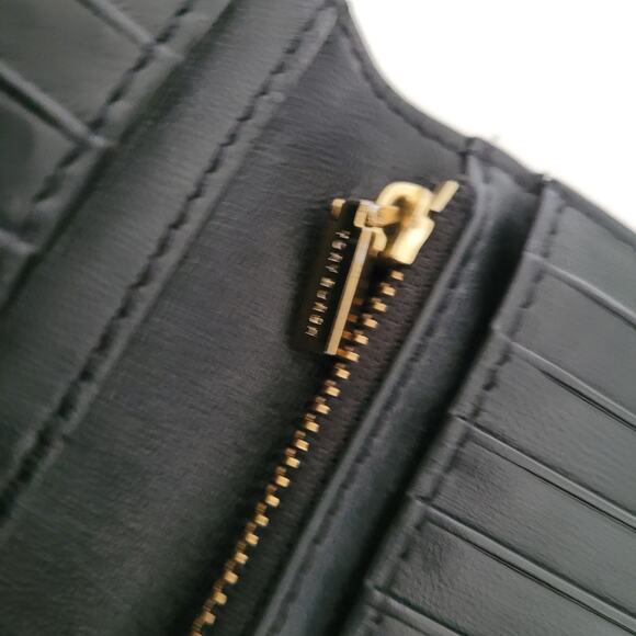 Tory Burch Kira Medium Slim Wallet Black Chevron Quilted Leather Bifold Logo - Picture 4 of 13